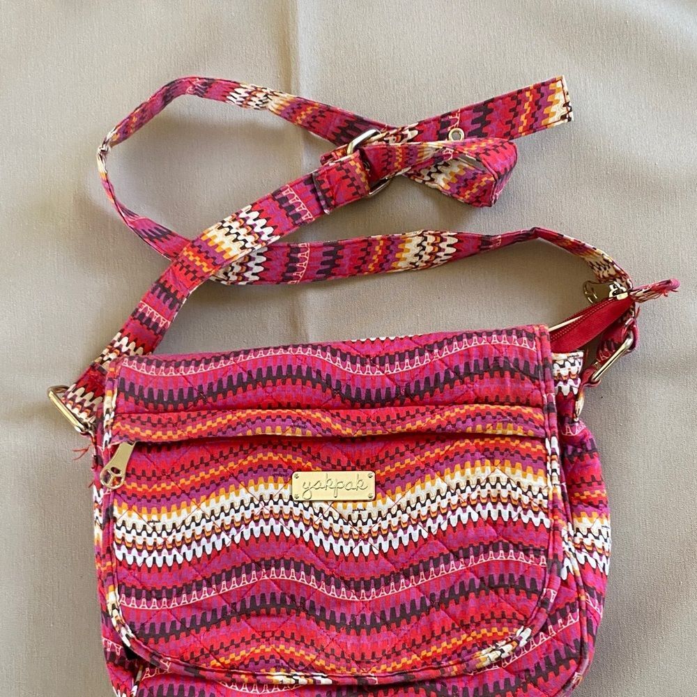 YakPak Woven Zigzag Shoulder Bag – Pink/Orange Pattern – Small Crossbody